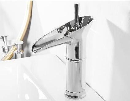 Sisica | Brass Waterfall Sink Faucet - Antique Style