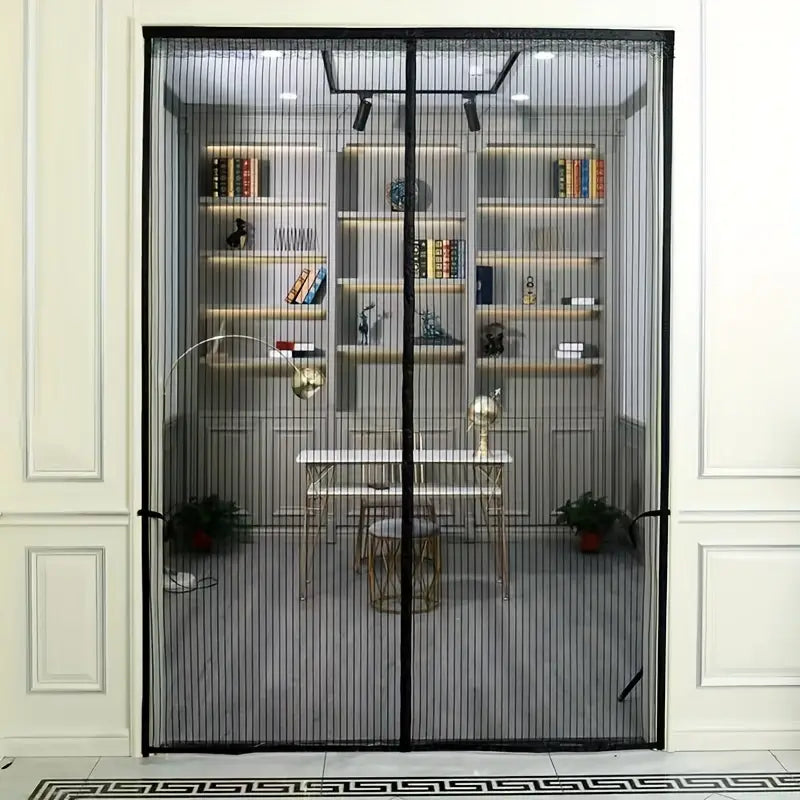 Sisica | BugGuard Magnetic Screen Door - Automatic Closure
