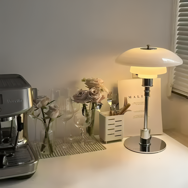 Charly | Dimmable Round Table Lamp
