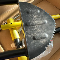 Sisica | EdgeMaster Lawn Edger | Half-Moon Design with Wavy Edge | Manual Tool for Clean Lawn Edges & Beds