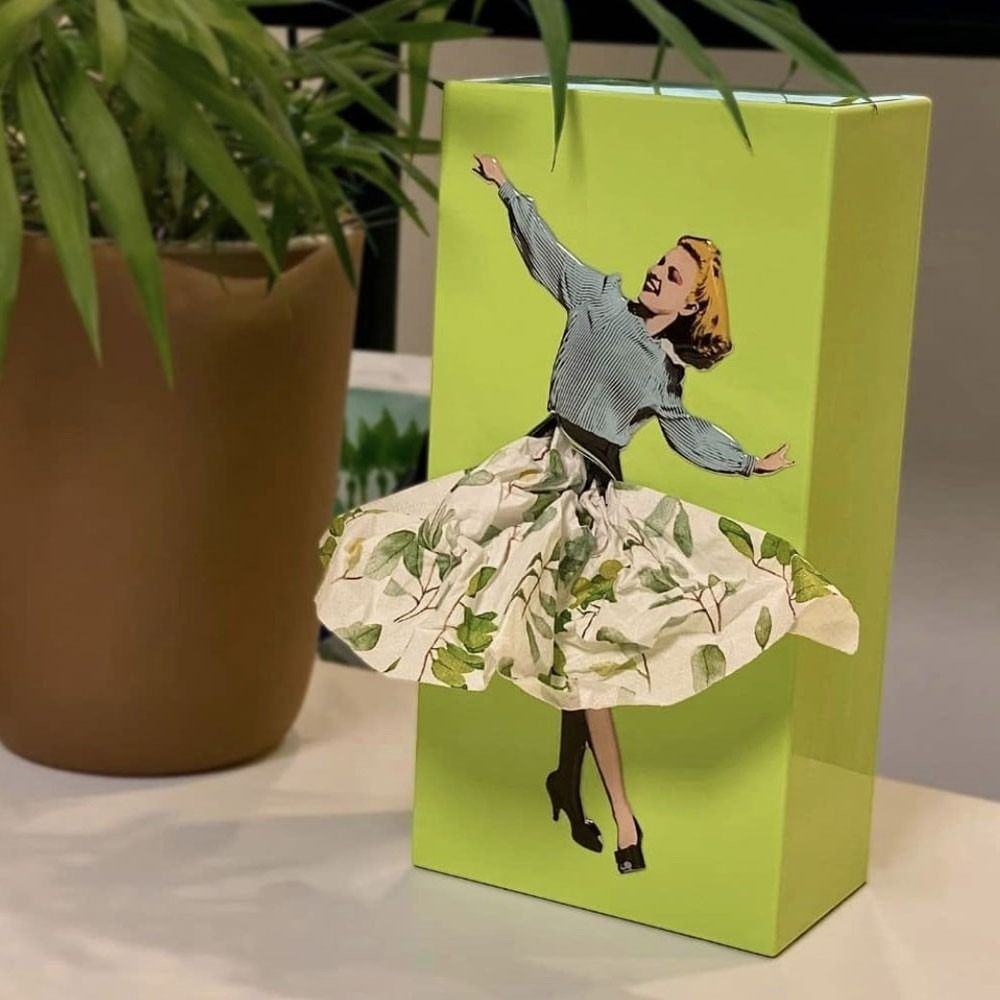Charly | Flying Skirt Tissue Box