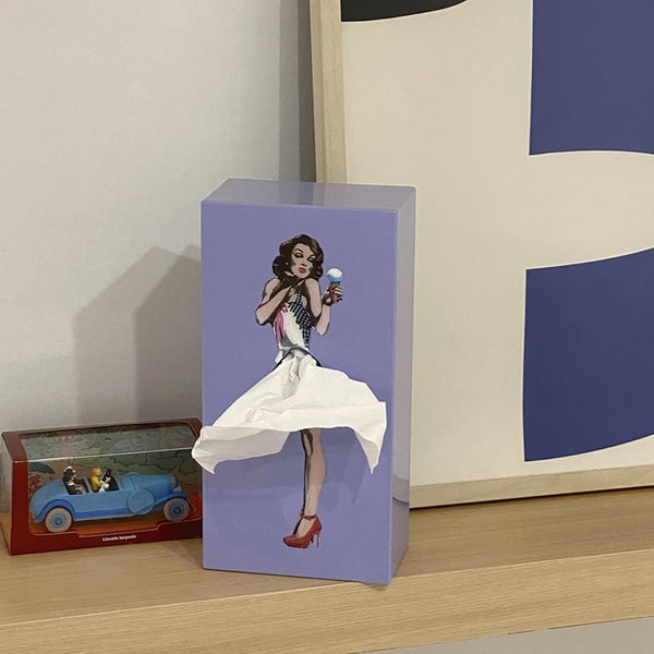 Charly | Flying Skirt Tissue Box