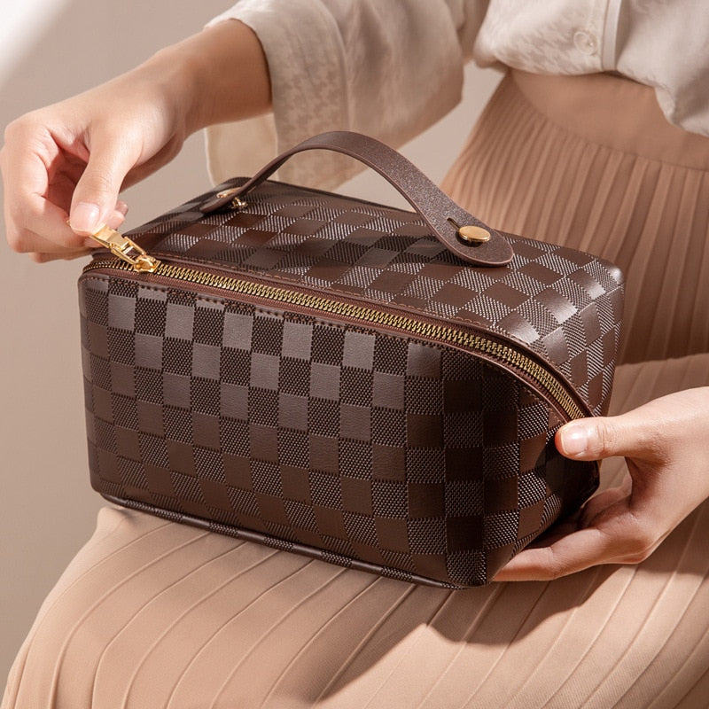 Charly | Luxurious Checked Makeup Cosmetic Bag