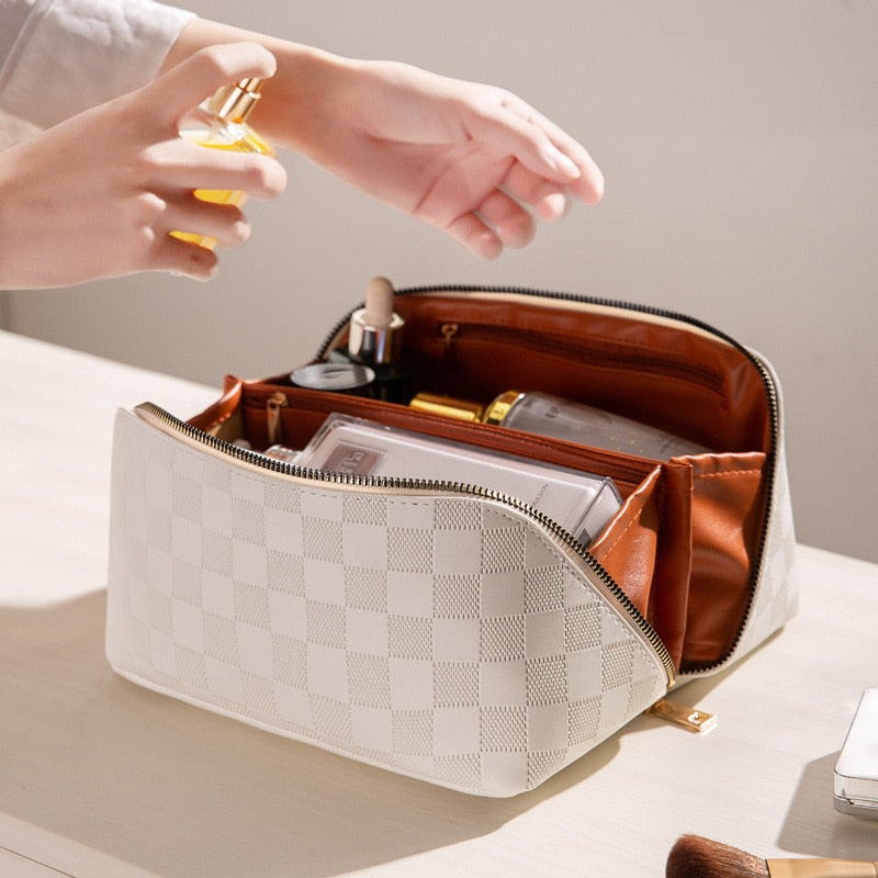 Charly | Luxurious Checked Makeup Cosmetic Bag