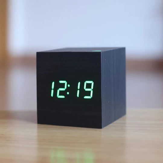Charly | Modern Digital Wood Clock