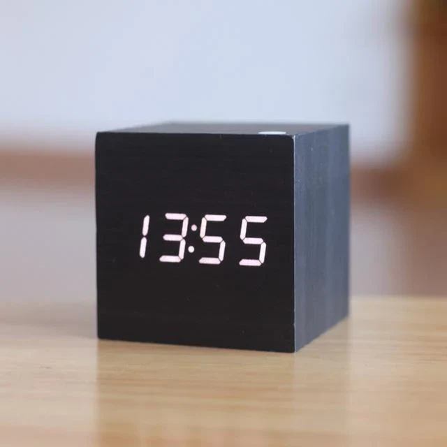 Charly | Modern Digital Wood Clock