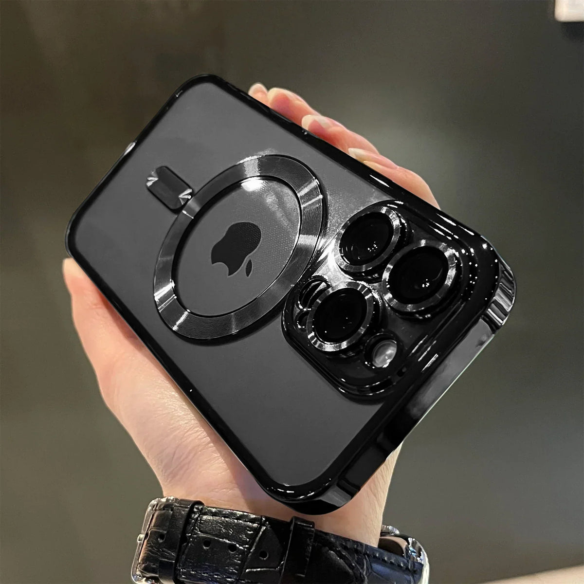 Charly | Plating Clear Soft Magnetic Case for iPhone