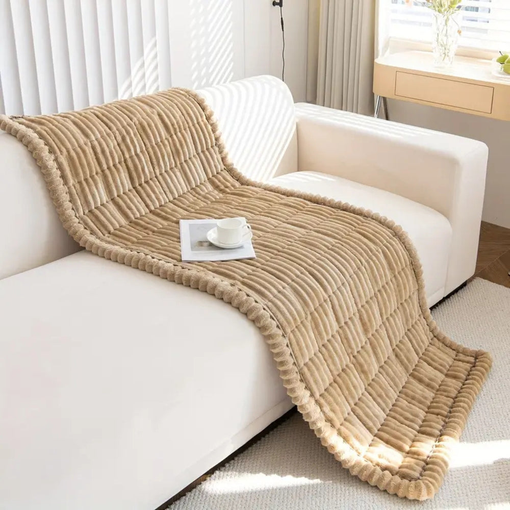 Sisica | Plush Pleated Edges Sofa Cover