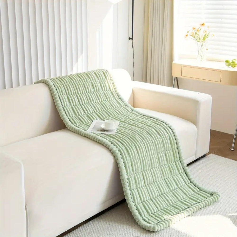 Sisica | Plush Pleated Edges Sofa Cover
