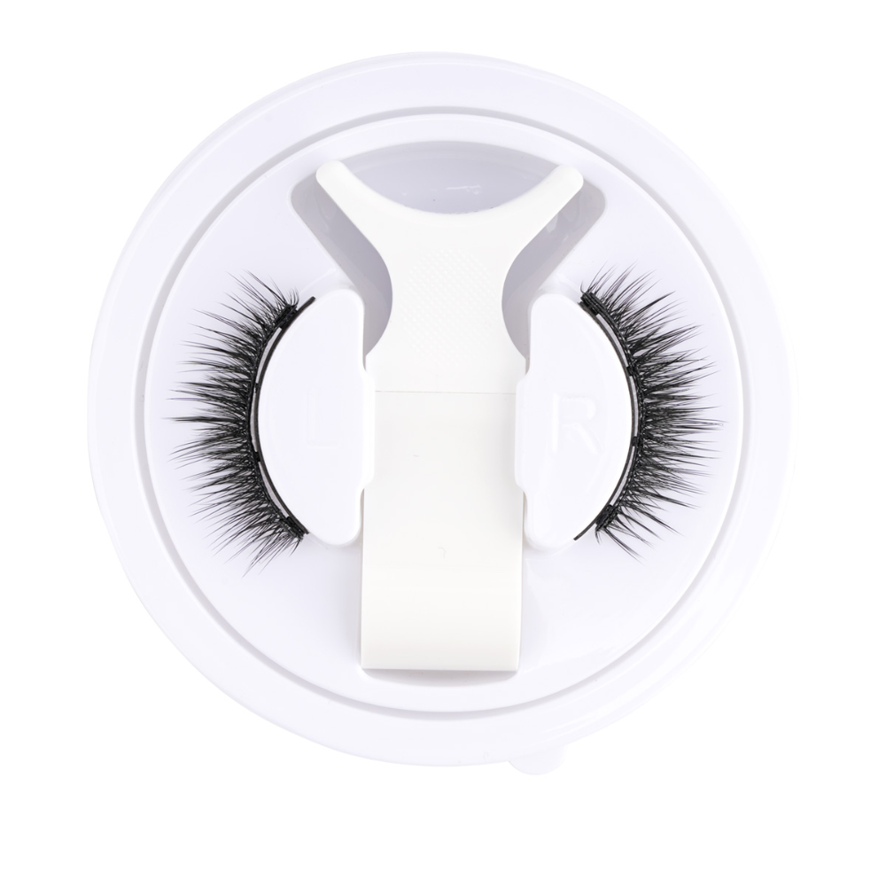 Charly | Professional Magnetic Eyelash Set | Glue-Free & Reusable | 3D Volume Effect | Includes Precision Applicator | Wind & Water Resistant | Hypoallergenic