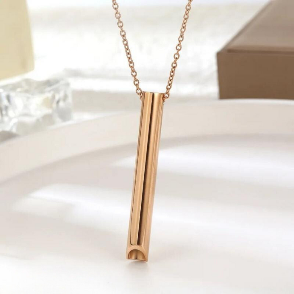 Charly | Smoke-free Breathing Aid – Stop Smoking Breathing Necklace without Nicotine