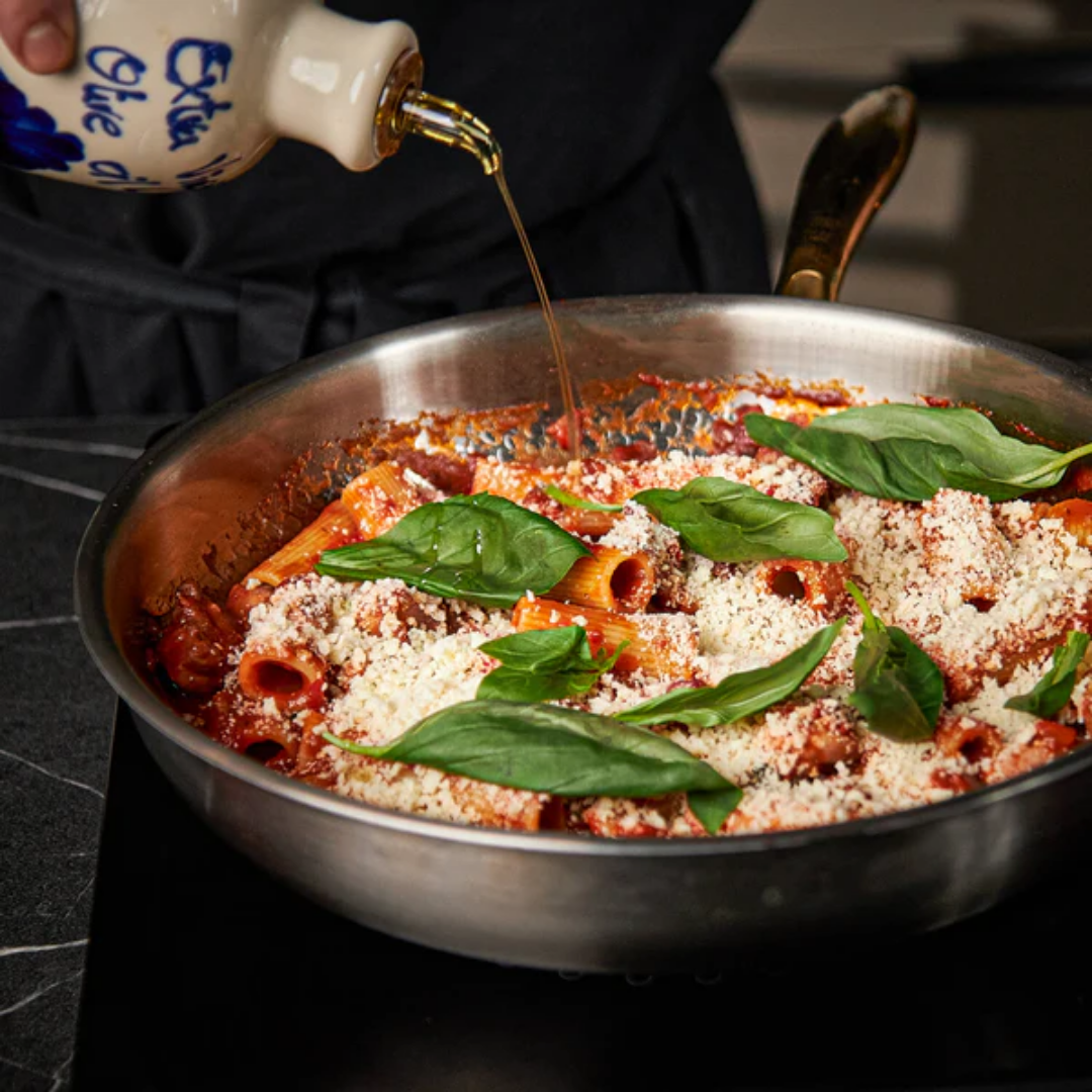 Sisica | Titanium Frying Pan | Non-Toxic, Naturally Non-Stick & Ideal for Healthy Cooking
