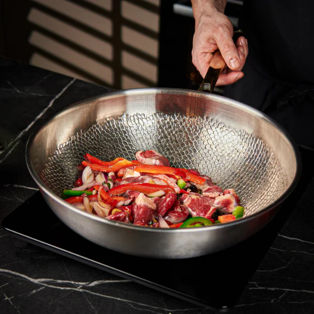Sisica | Titanium Frying Pan | Non-Toxic, Naturally Non-Stick & Ideal for Healthy Cooking