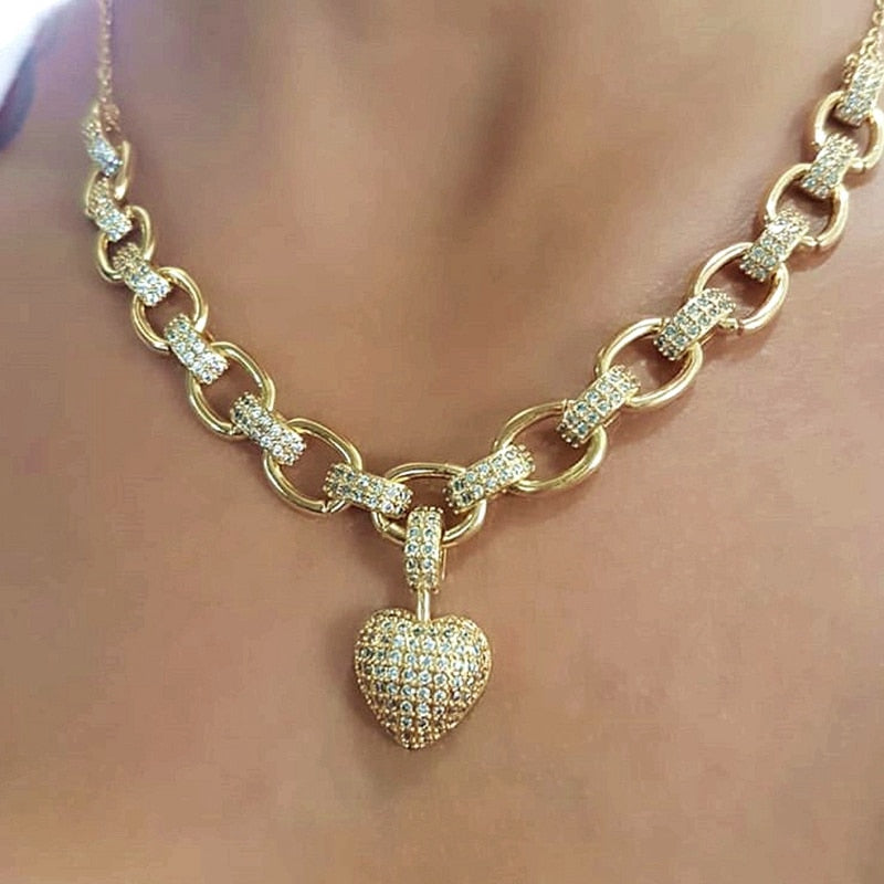 Elegant Heart-Shaped Zirconia Necklace - Stylish