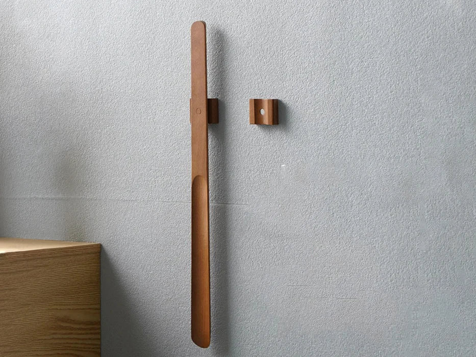 Magnetic Wooden Shoe Horn with Wall Mount