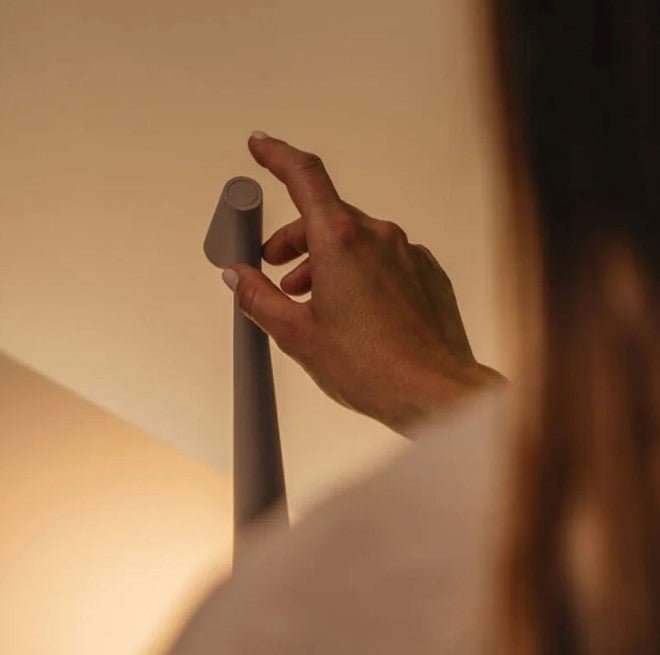 Modern Wireless LED Table Lamp - Dimmable