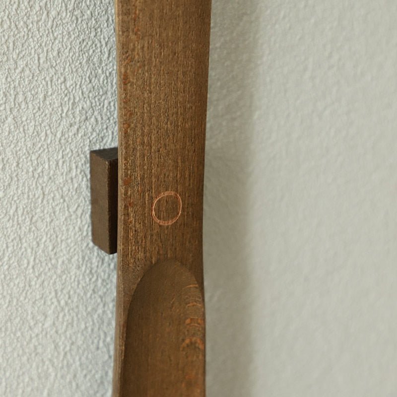 50cm Wood Shoehorn - Long Handle & Magnetic Tip - Nyvara Shop